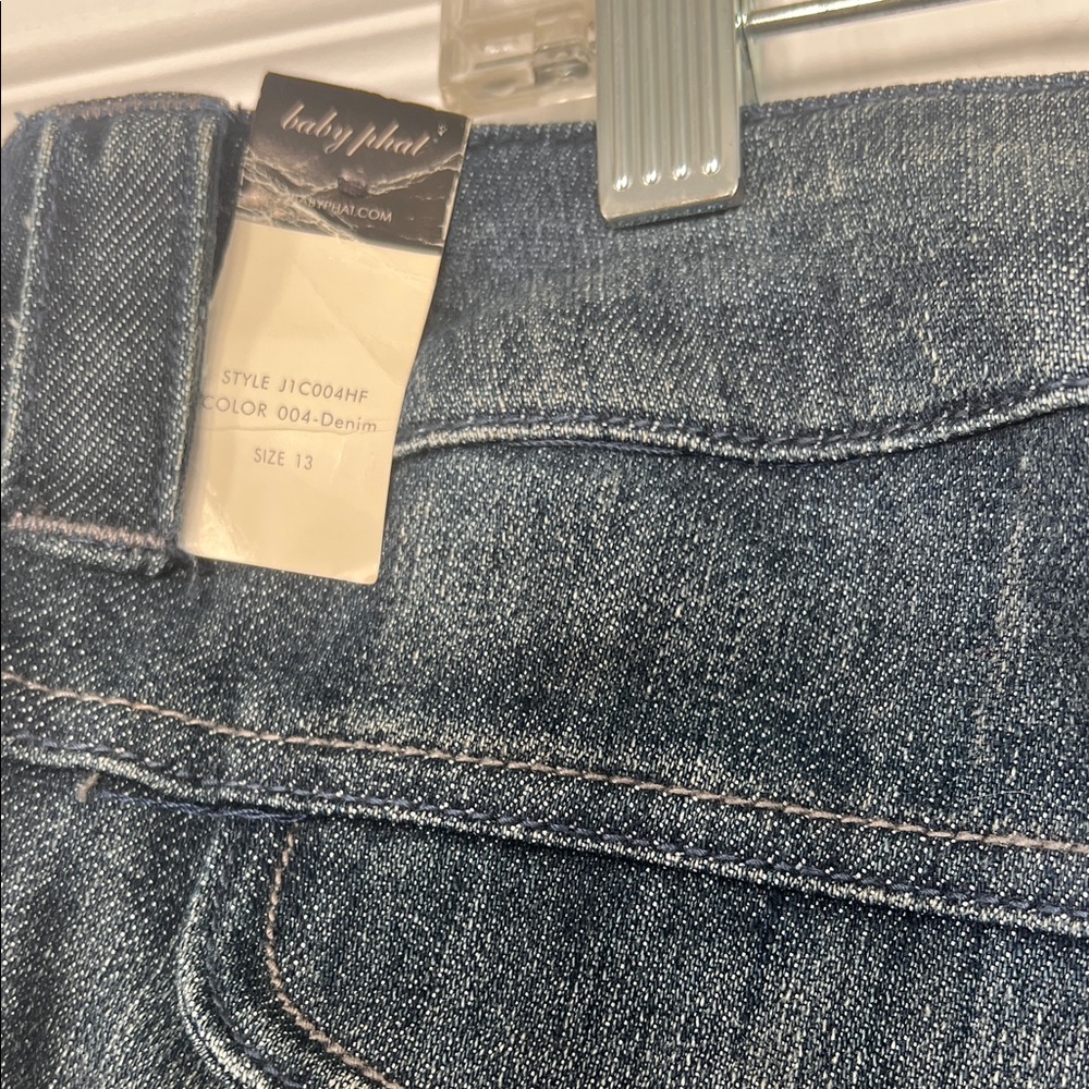 Baby Phat Black Capris with Gold Details - Picture 7 of 8